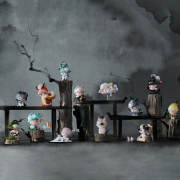 DlMOO Stories in the Cup Series Figures (open box)