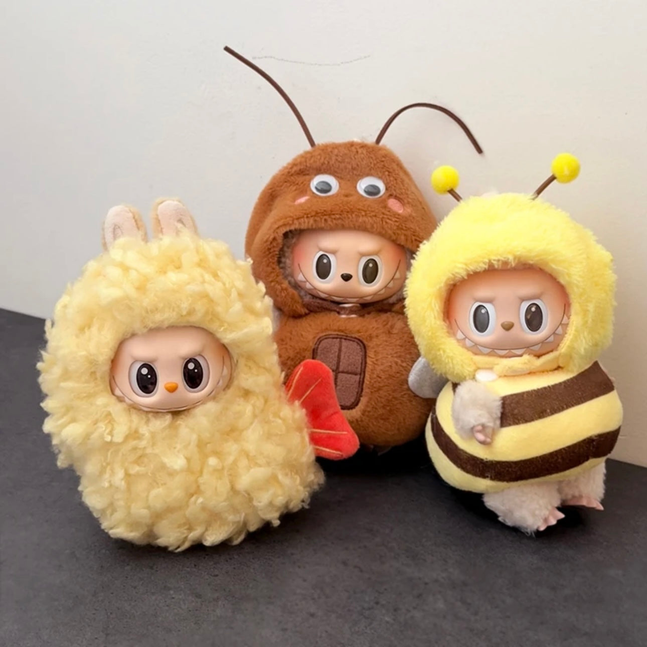 POP MART THE MONSTERS - Labubu Outfit - Fried Shrimp Tempura Xiabubu (Outfit Only)